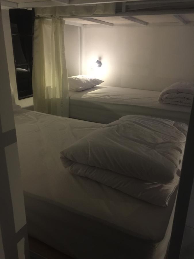 Albergue Anggrek Mas Bed & Breakfast